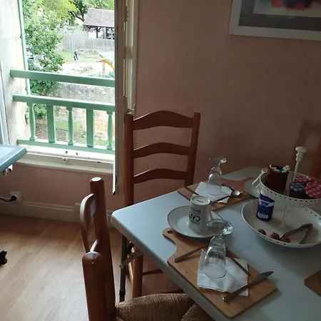 Bed and Breakfast Aux Du Bourg Saint-Avit-Sénieur